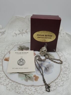 EDGAR BEREBI Starlight Egg Pendant Necklace in Silver